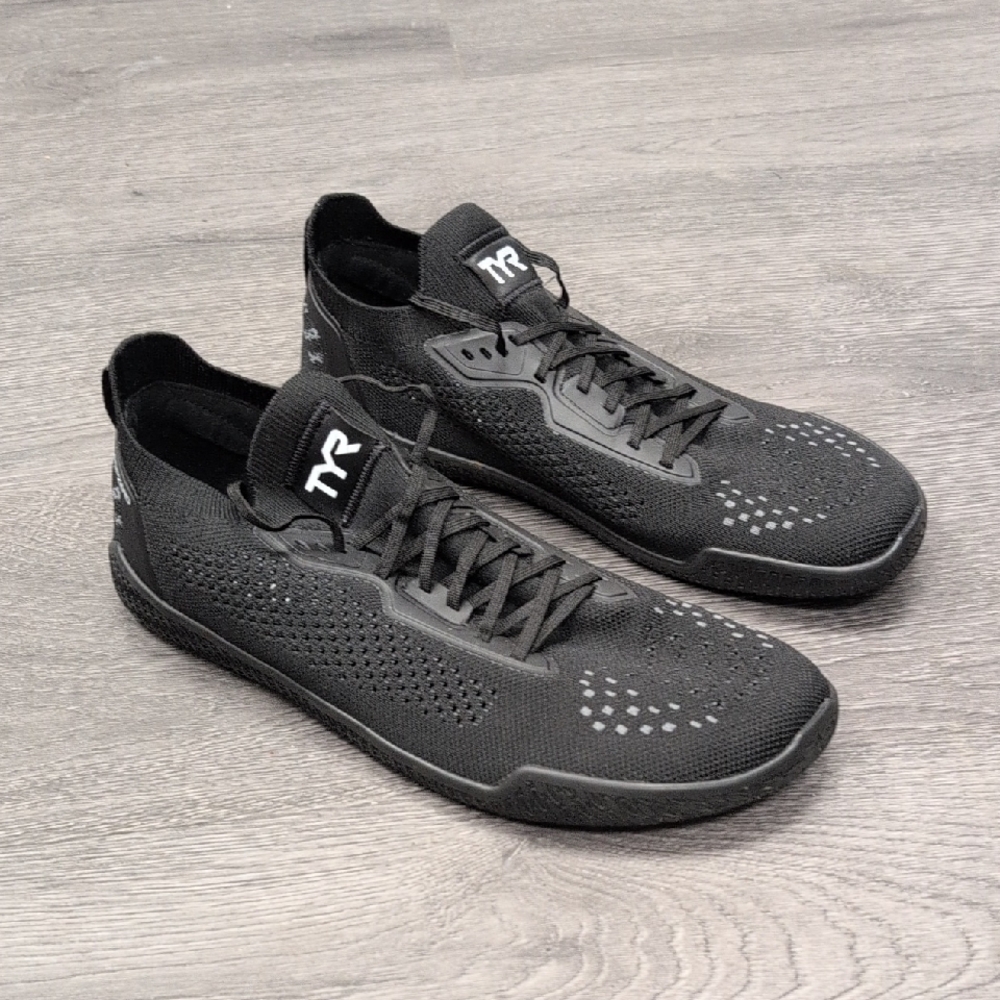 TYR Men's Black Athletic Shoes